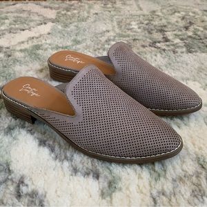 Crown Vintage Mules Taupe Slip-on Women's Size 8.5